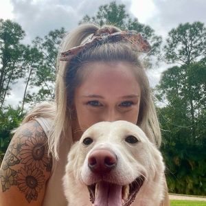 Meet your Posher, Emma